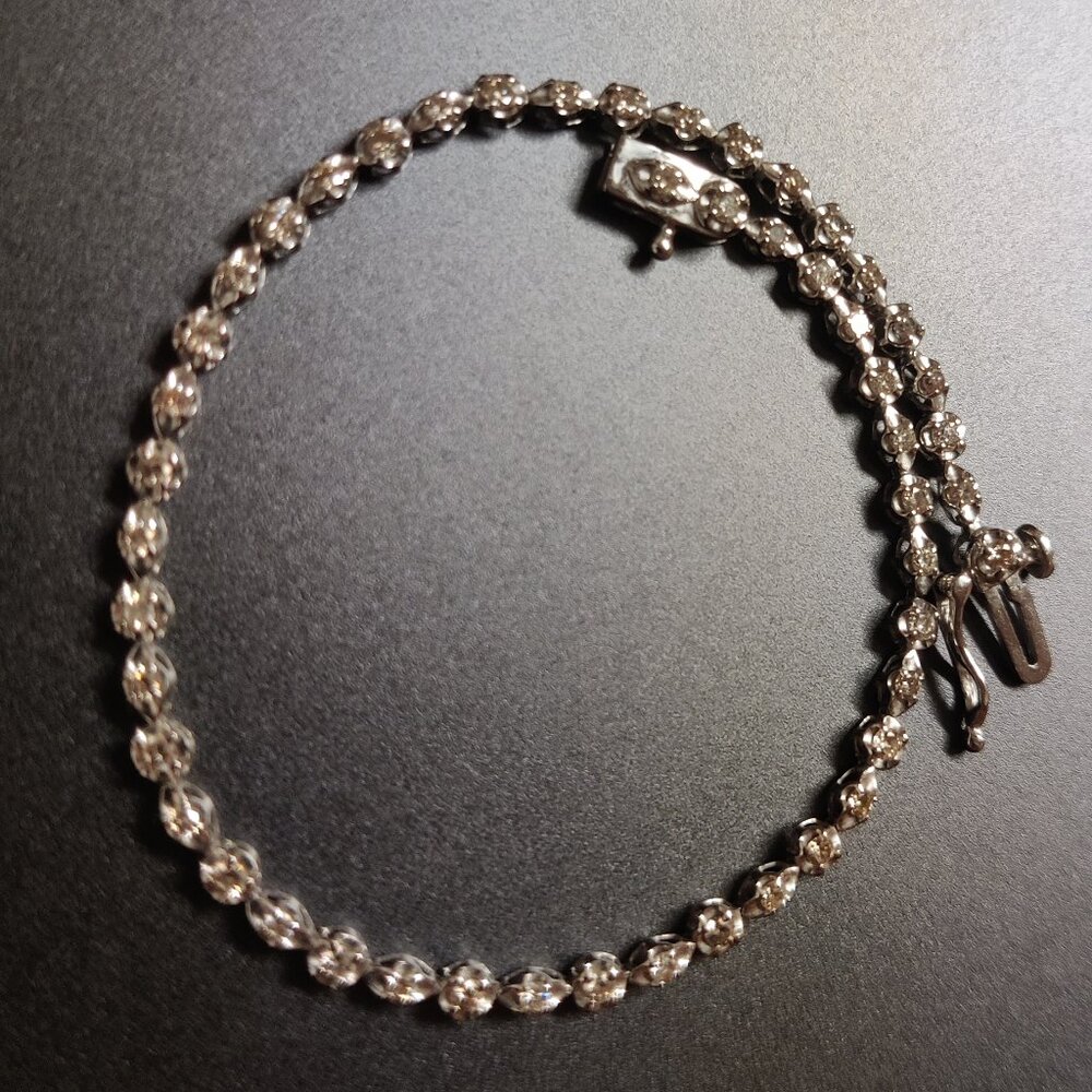 18k white gold tennis bracelet